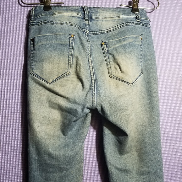 Blue Spice Medium Wash Jeans - Picture 2 of 2